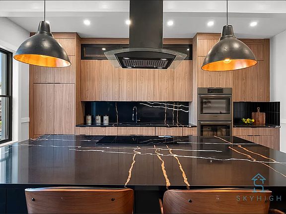 4th image of 1257 Jefferson Ave #3