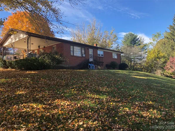 530 Shelton Rd, Clyde, NC 28721