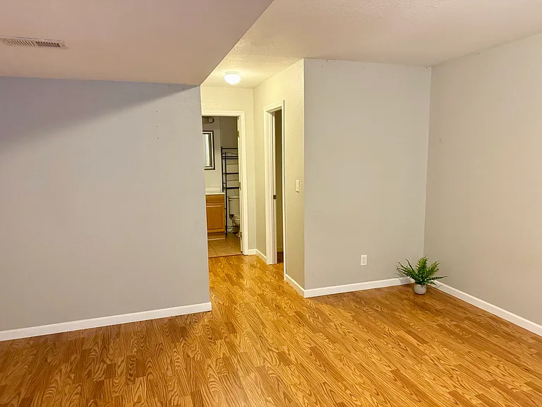 1547 Legend Trail Dr #B — Photo 6