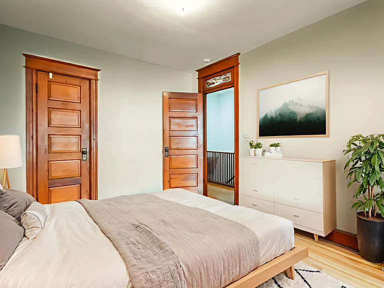 1236 Oates St NE — Photo 11