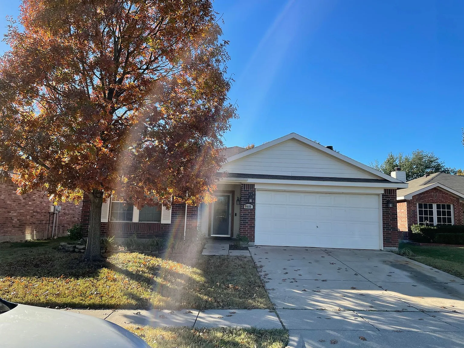 4 bed, 1930 sqft, $2,199 — Photo 2