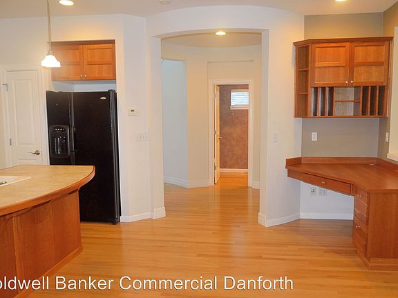 5th image of 3626 147th Pl SE