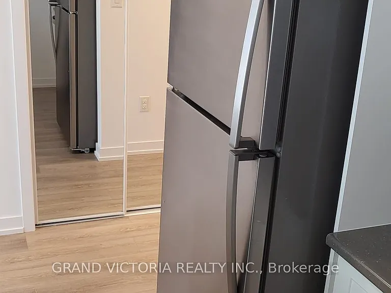 450 Dundas St E #424 — Photo 7