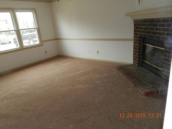 2nd image of 118 Souverain Lndg