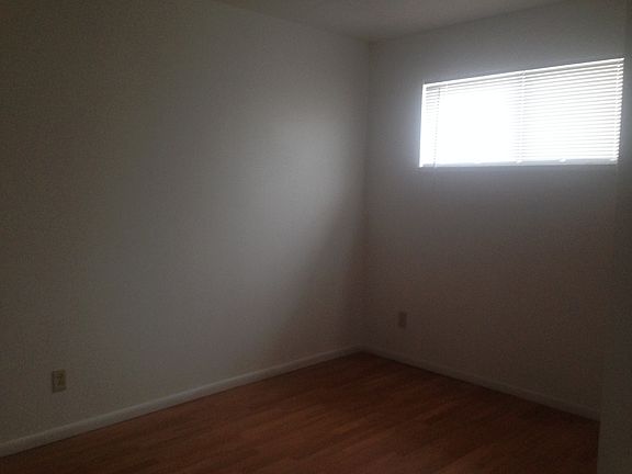 3rd image of 419 Dallas St SE APT D