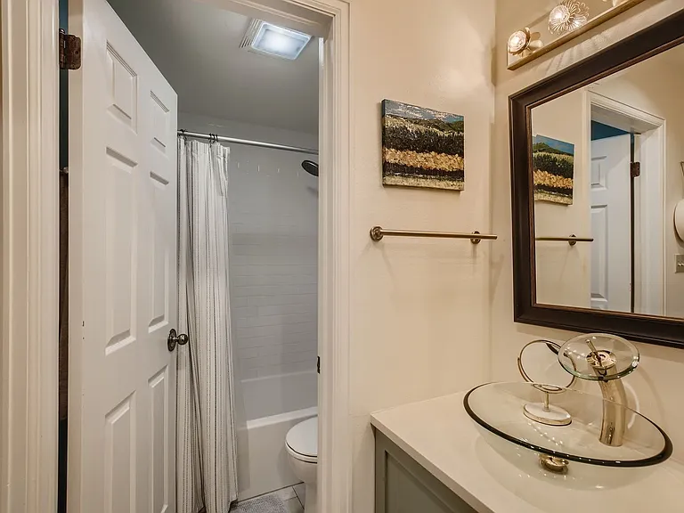 251 Pearl St #2 — Photo 20