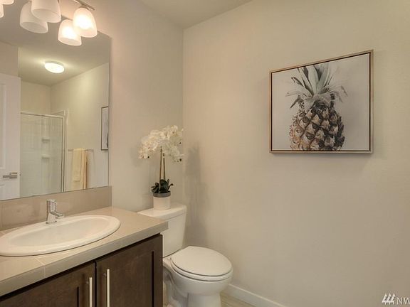 Lower Level bathroom w/ shower