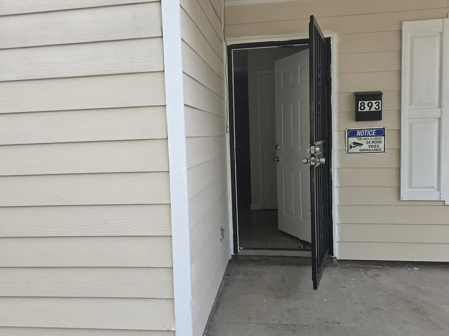 3 bed, 1450 sqft, $1,700 — Photo 3