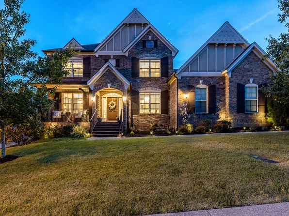 6729 Falls Ridge Ln, College Grove, TN 37046
