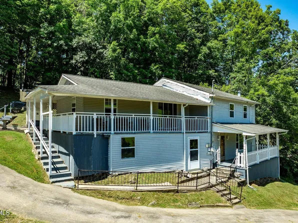 10590 Oak Grove Rd, Bristol, VA 24202
