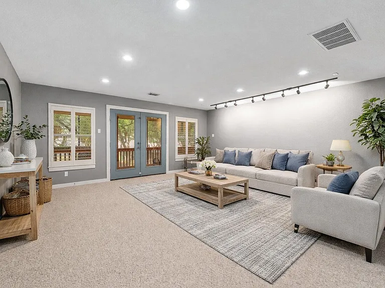 10820 Sky Rock Dr — Photo 16