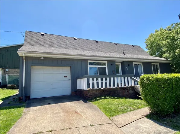 222 E 11th Ave, Homestead, PA 15120