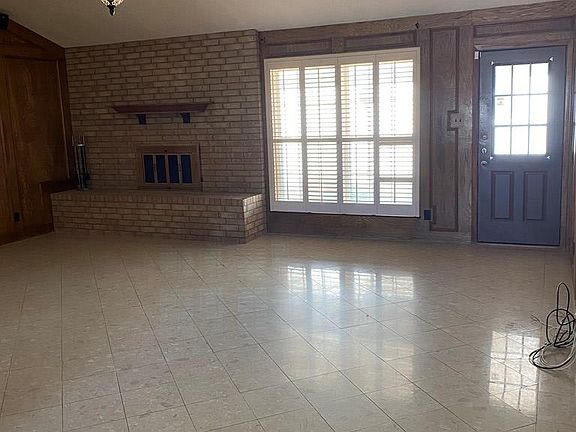 3rd image of 4350 Graves Dr