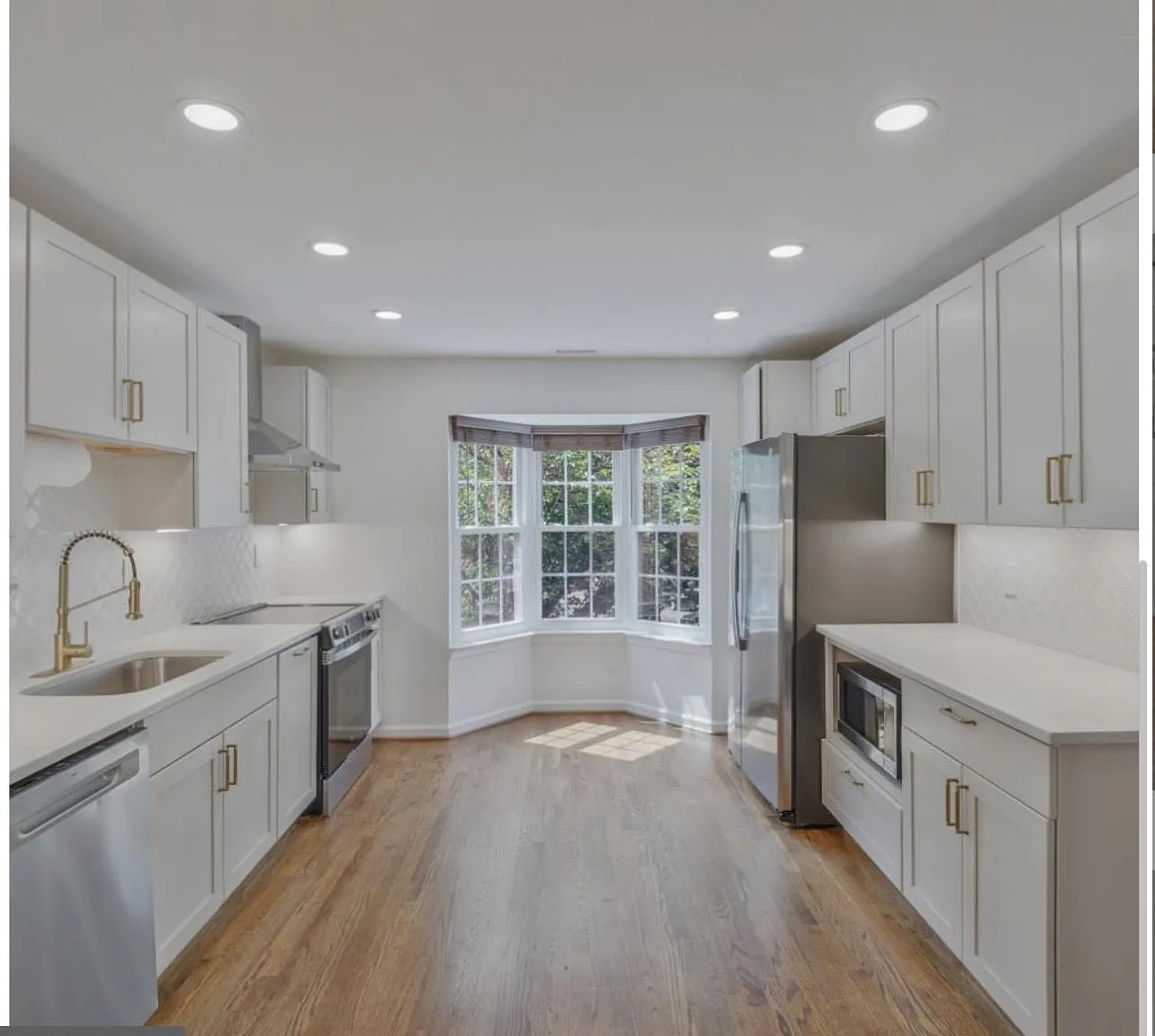 4 bed, 3.5 bath, 1440 sqft, $3,790 — Photo 3