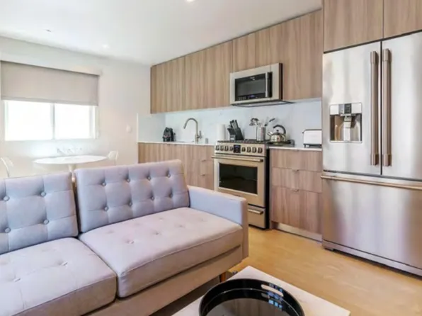 1446 Yale St #B, Santa Monica, CA 90404