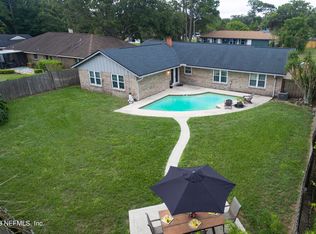 13979 Island Cove Dr, Jacksonville, FL 32224