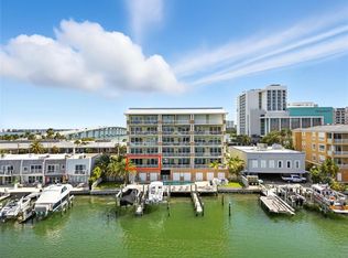 706 Bayway Blvd Unit 203, Clearwater, FL 33767
