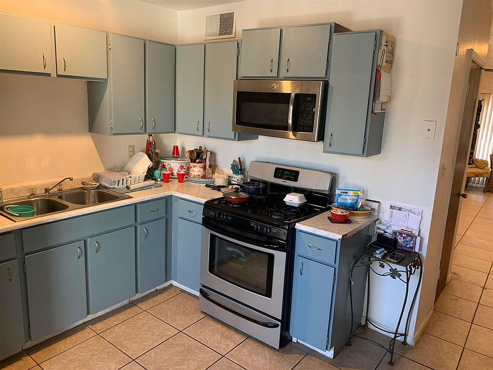 1st image of 805 W Calle Villa Hermosa