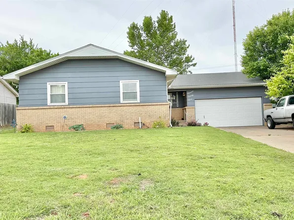 1123 Cedar Pl, Woodward, OK 73801