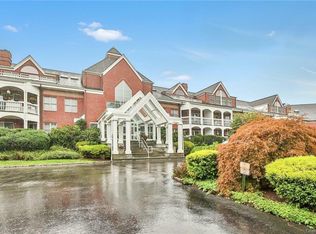 333 N State Rd APT 34, Briarcliff Manor, NY 10510