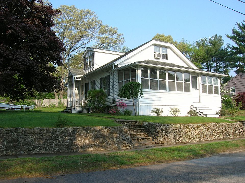 2nd image of 88 Beal Ave