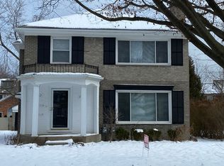 740-742 Harcourt Rd, Grosse Pointe Park, MI 48230