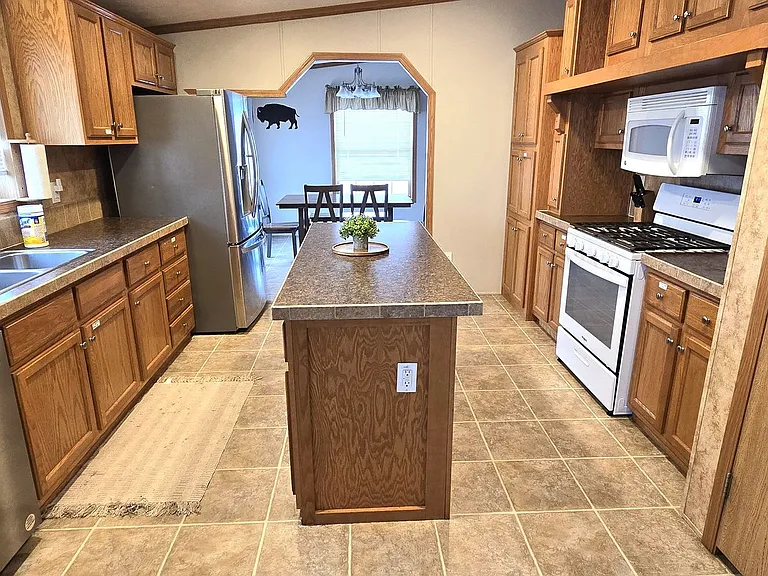 2503 Wrangler Rd — Photo 2