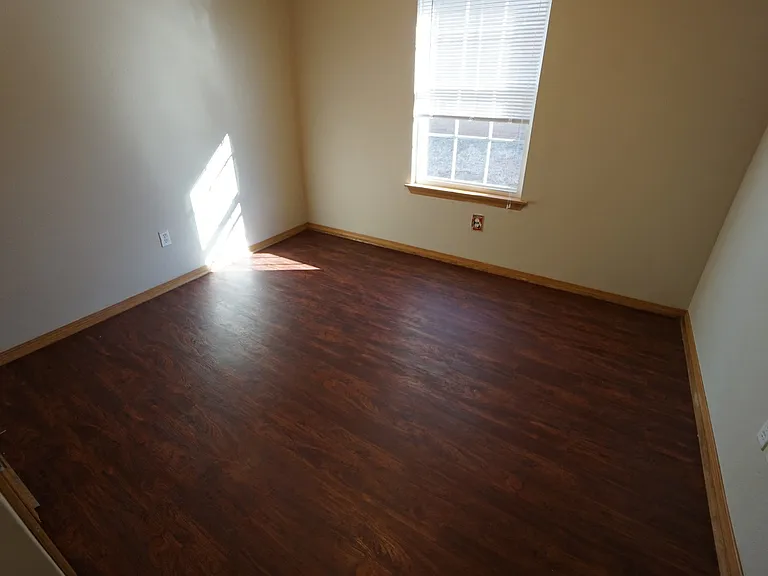 1135 Grinnell Circle A & B — Photo 9
