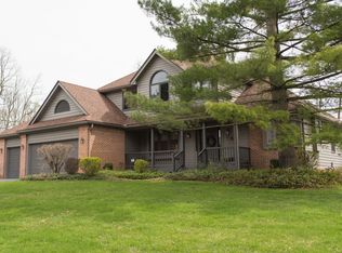7569 Towering Pines Dr, Brighton, MI 48116