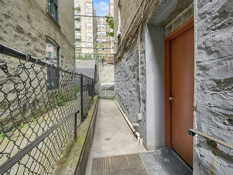 1549 Selwyn Ave #THE — Photo 10