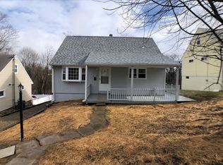 349 Whittier Dr, Pittsburgh, PA 15235