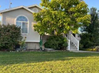 1982 W 2025 S, Syracuse, UT 84075