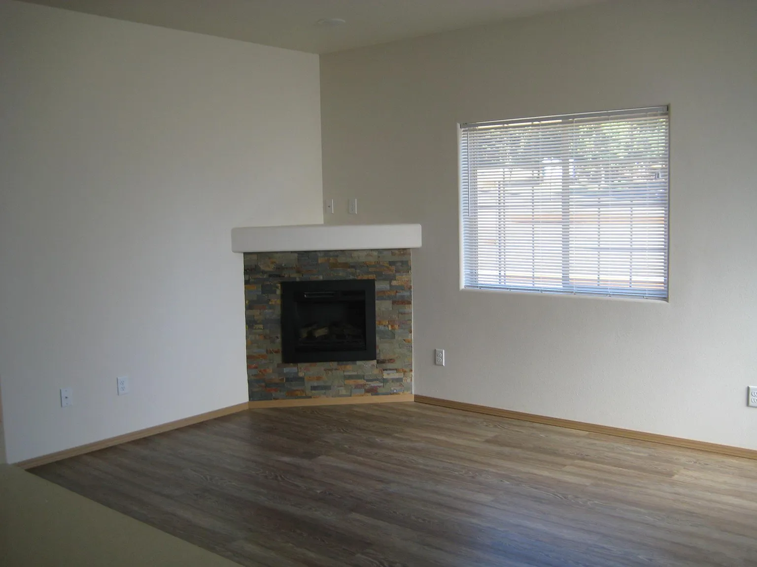 3 bed, 1500 sqft, $2,800 — Photo 3