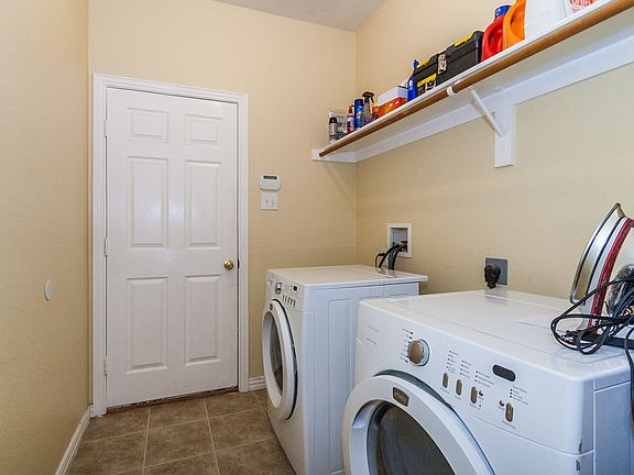 5th image of 639 Campolina Dr