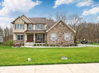 106 Pleasant View Dr, Douglassville, PA 19518