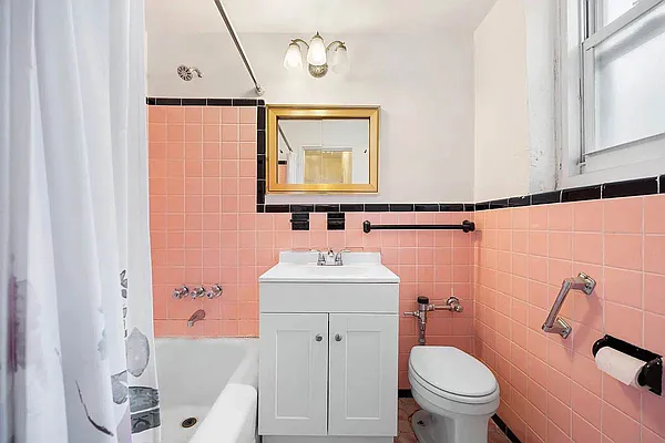 Rented by Arche Nest LLC | media 9