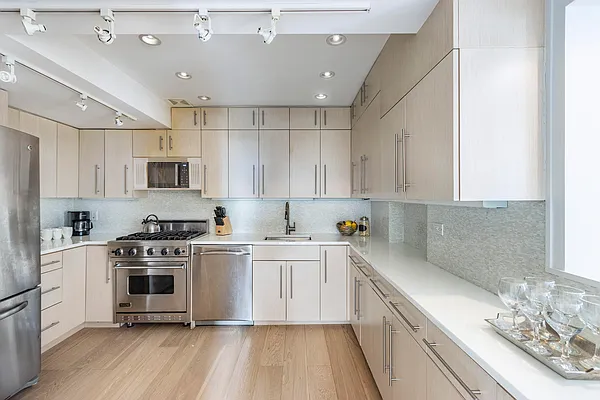 Sold by Brown Harris Stevens | media 4