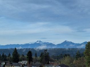 19956 Emerson Ave NE, Poulsbo, WA 98370