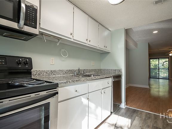4th image of 290 Appleby Drive #263