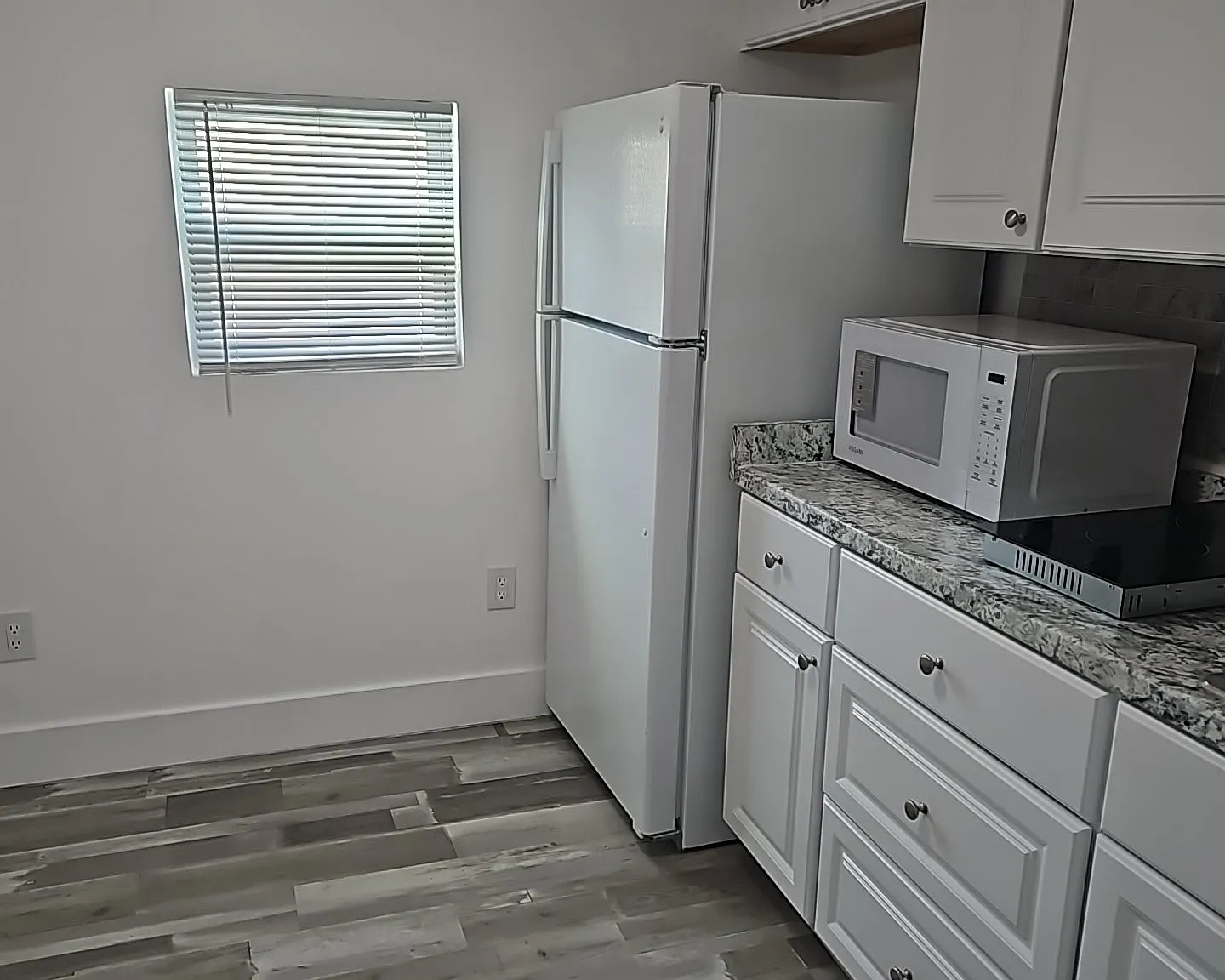 1 bed, 418 sqft, $1,475 — Photo 2