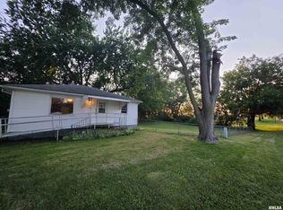 1380 Knox Highway 9, Galesburg, IL 61401