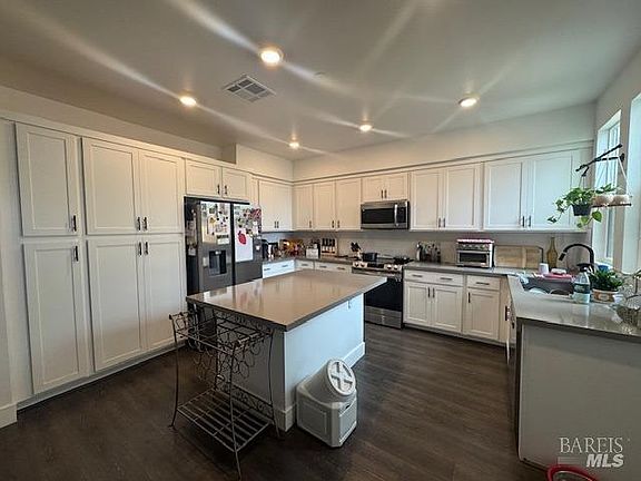 3rd image of 2269 Versaro Drive