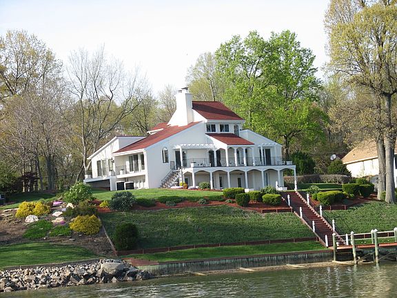 2nd image of 5901 River Dr