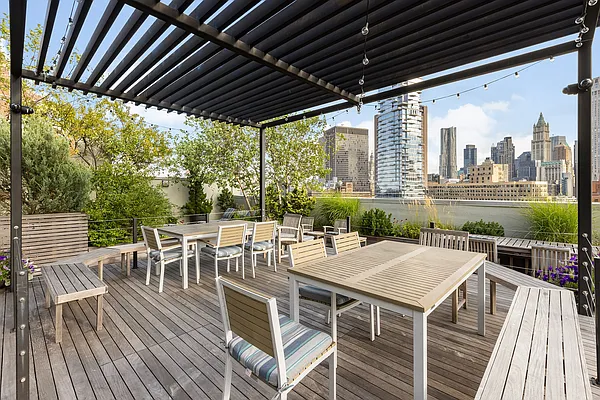 Rented by Douglas Elliman | media 31