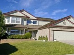 2747 S Braun Ct, Lakewood, CO 80228