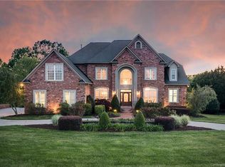 9101 Skipaway Dr, Waxhaw, NC 28173