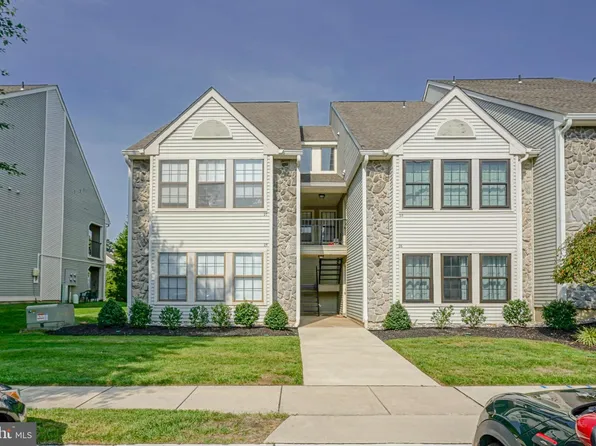 26 Sheffield Dr, Marlton, NJ 08053