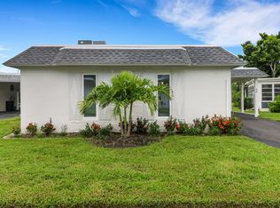 38 Knights Bridge Rd, Naples, FL 34112