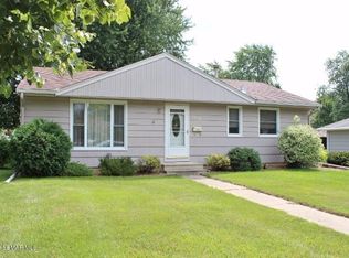 1219 Saint Paul Rd NE, Owatonna, MN 55060