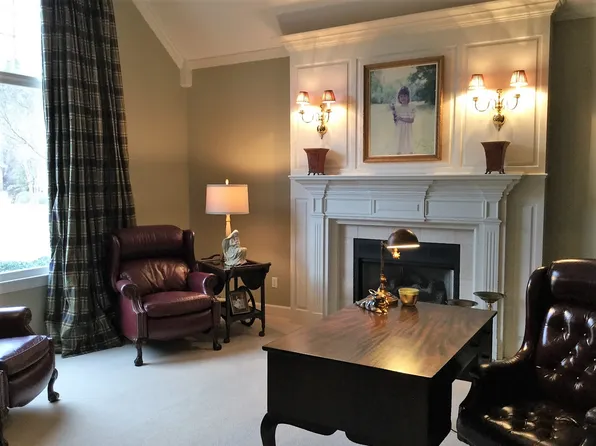 2555 Primrose Ln, Tupelo, MS 38801